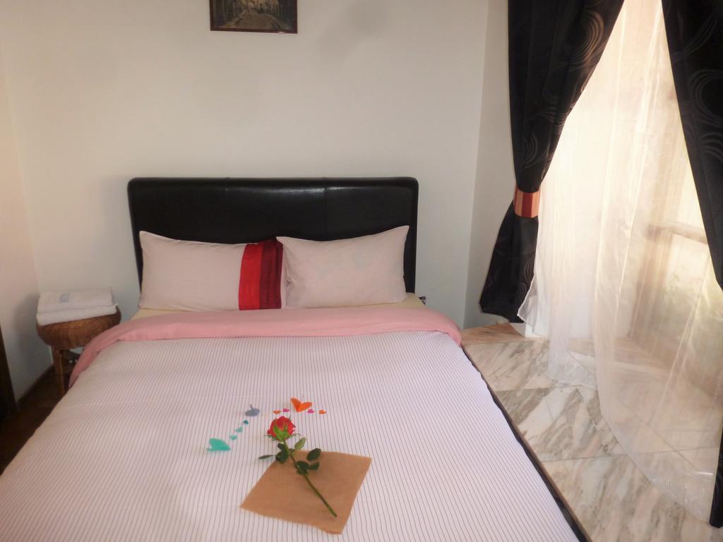 Seven Fridays Guest House Vilnius Luaran gambar